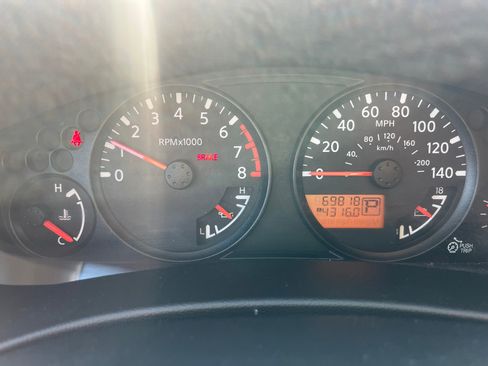 Used 2017 Nissan Frontier SV image 6