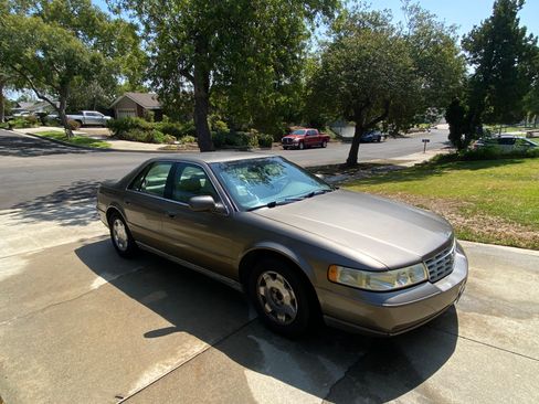 Used 2001 Cadillac Seville SLS image 6