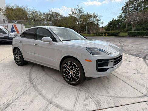 Used 2024 Porsche Cayenne S image 5