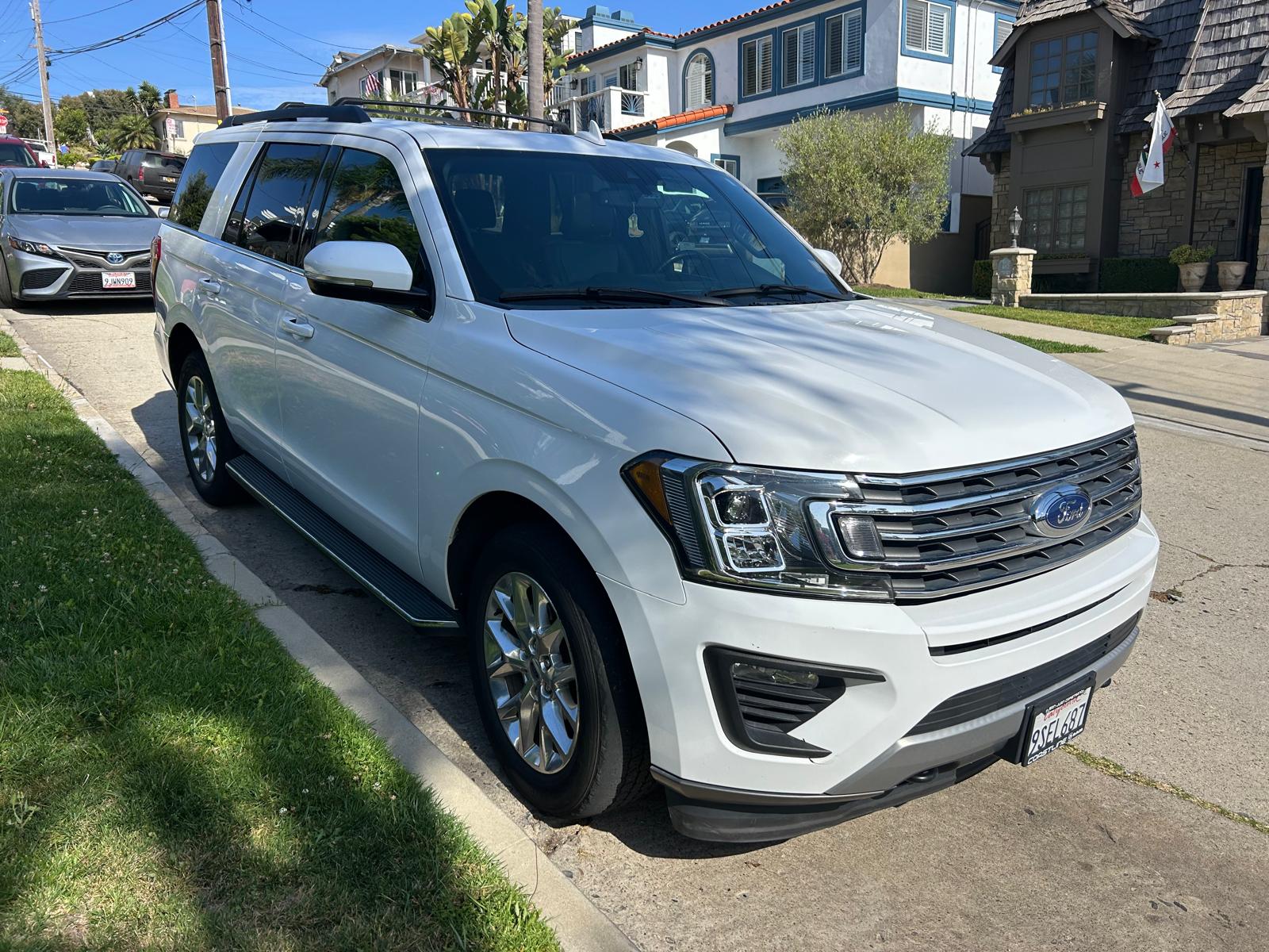 Used 2021 Ford Expedition XLT AWD/4WD image 1