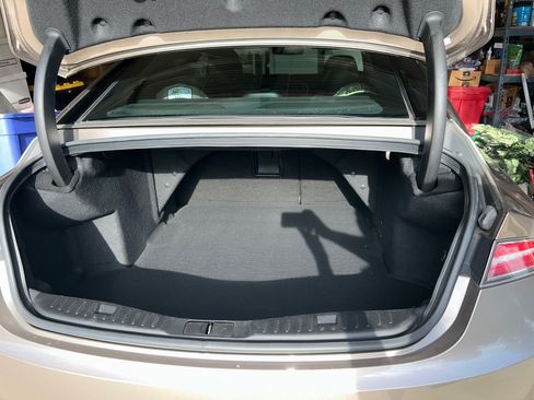Used 2018 Lincoln MKZ Reserve w/ Luxury Package AWD/4WD image 10