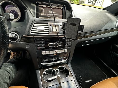 Used 2015 Mercedes-Benz E 400 4MATIC Coupe image 11