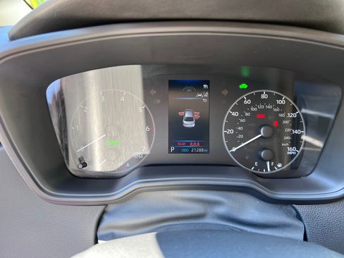 Used 2024 Toyota Corolla LE image 18