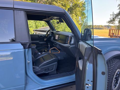 Used 2022 Ford Bronco Badlands w/ Sasquatch Package AWD/4WD image 21
