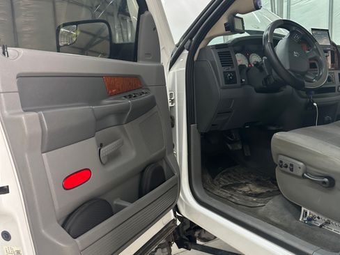 Used 2006 Dodge Ram 3500 Truck SLT w/ Quad Cab Big Horn Value Group image 15