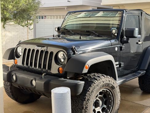 Used 2013 Jeep Wrangler Sport image 8