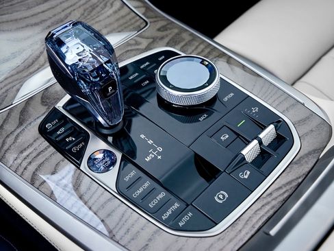 Used 2020 BMW X7 xDrive40i w/ M Sport Package image 10