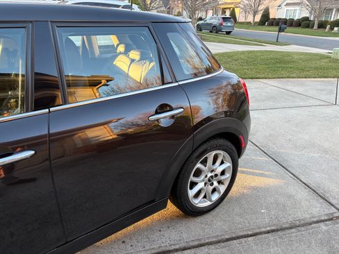 Used 2015 MINI Cooper S image 8