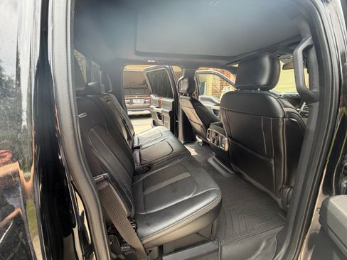 Used 2017 Ford F250 Platinum w/ Platinum Ultimate Package AWD/4WD image 14