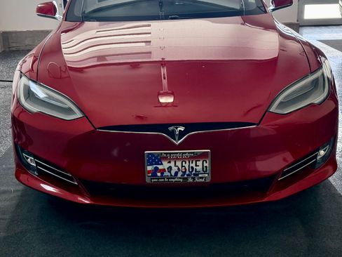 Used 2020 Tesla Model S AWD image 5