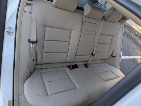 Used 2015 Mercedes-Benz E 350 4MATIC Wagon image 13