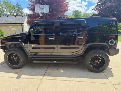 Used 2005 HUMMER H2 w/ Preferred Equipment Group AWD/4WD image 15