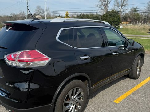 Used 2015 Nissan Rogue SL w/ SL Premium Package image 5