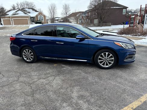 Used 2016 Hyundai Sonata Limited w/ Option Group 04 image 4