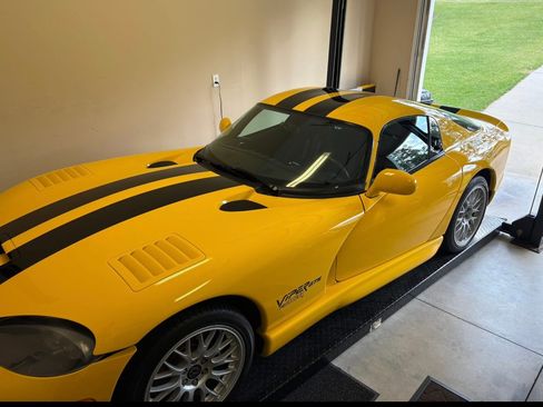 Used 2002 Dodge Viper GTS image 27