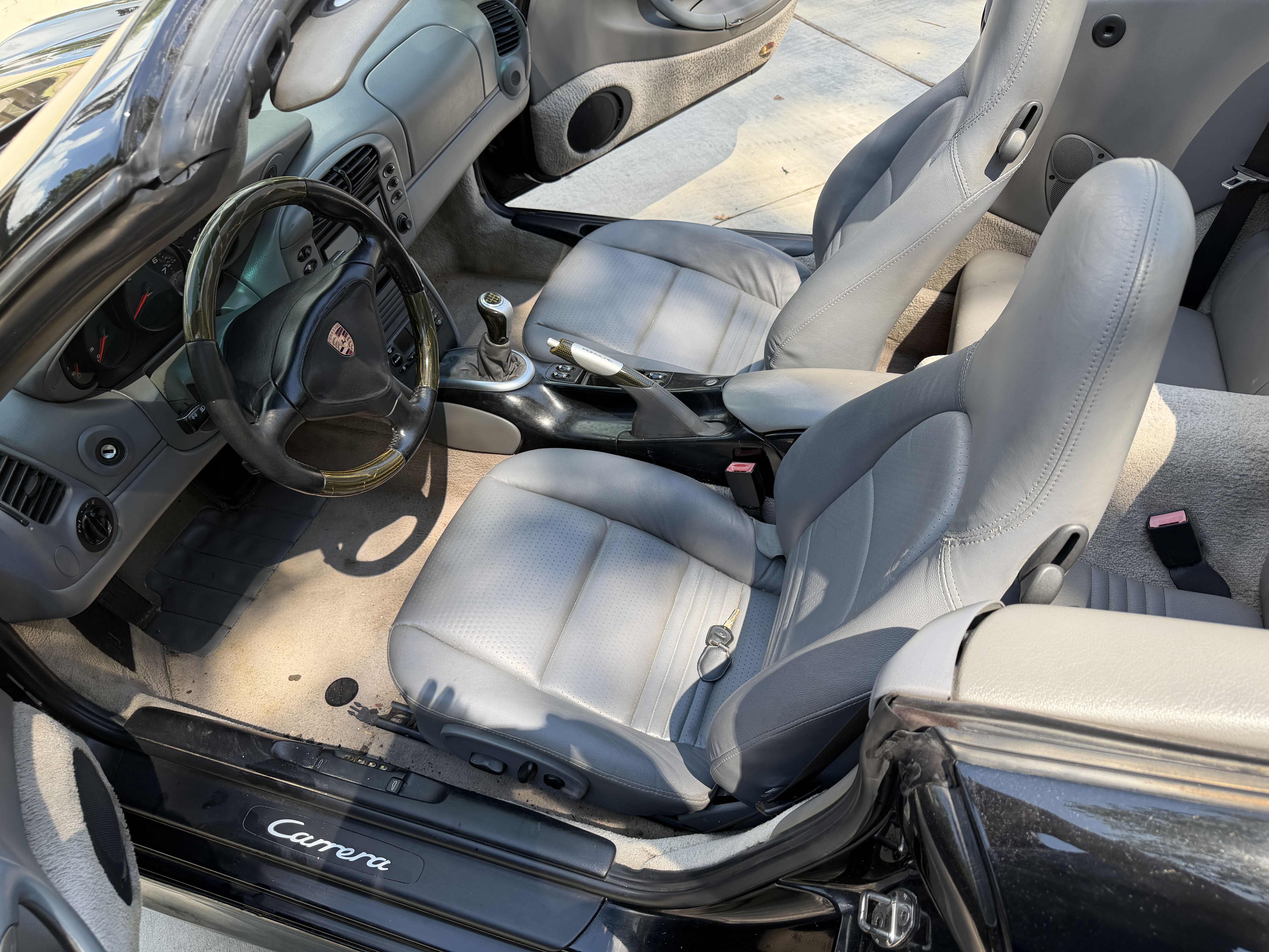 Used 2001 Porsche 911 Cabriolet image 10