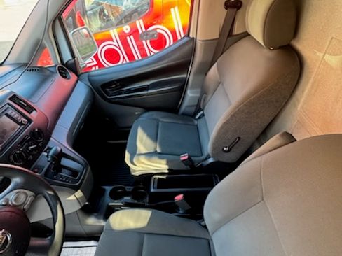 Used 2017 Nissan NV200 SV w/ Technology Package image 11