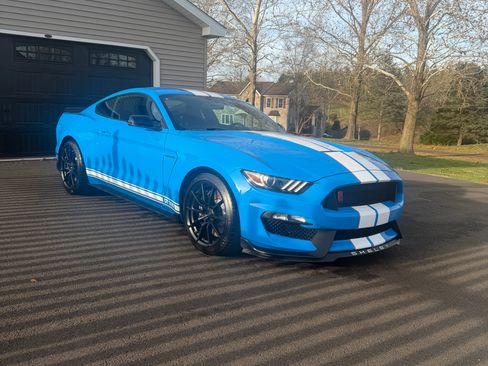 Used 2017 Ford Mustang Shelby GT350 w/ Electronics Package image 4