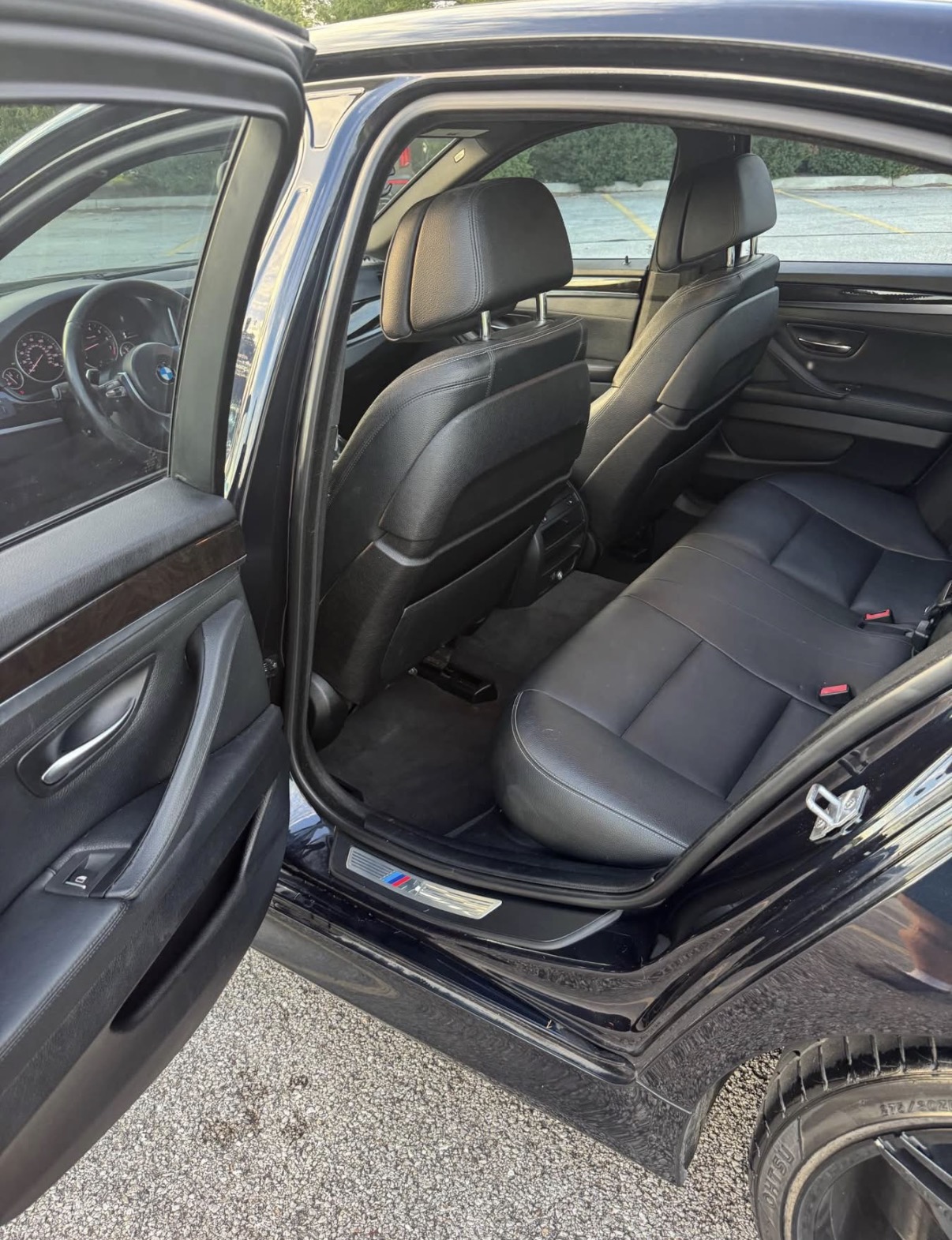 Used 2014 BMW 550i xDrive Sedan AWD/4WD image 14