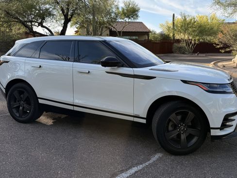 Used 2020 Land Rover Range Rover Velar R-Dynamic S image 8