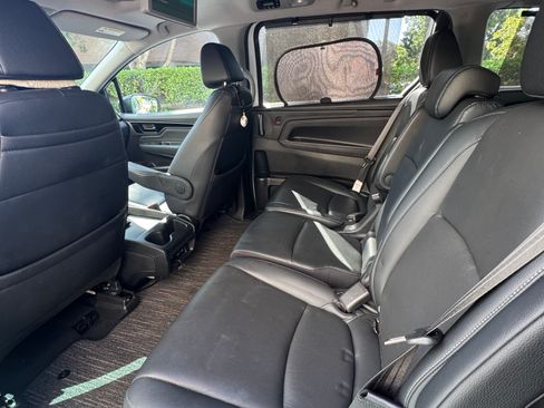 Used 2023 Honda Odyssey Touring image 19