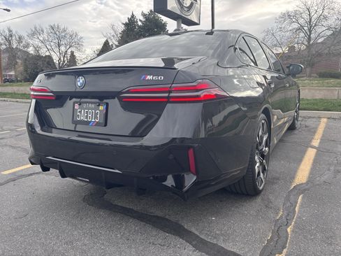 Used 2024 BMW i5 M60 w/ Executive Package image 11