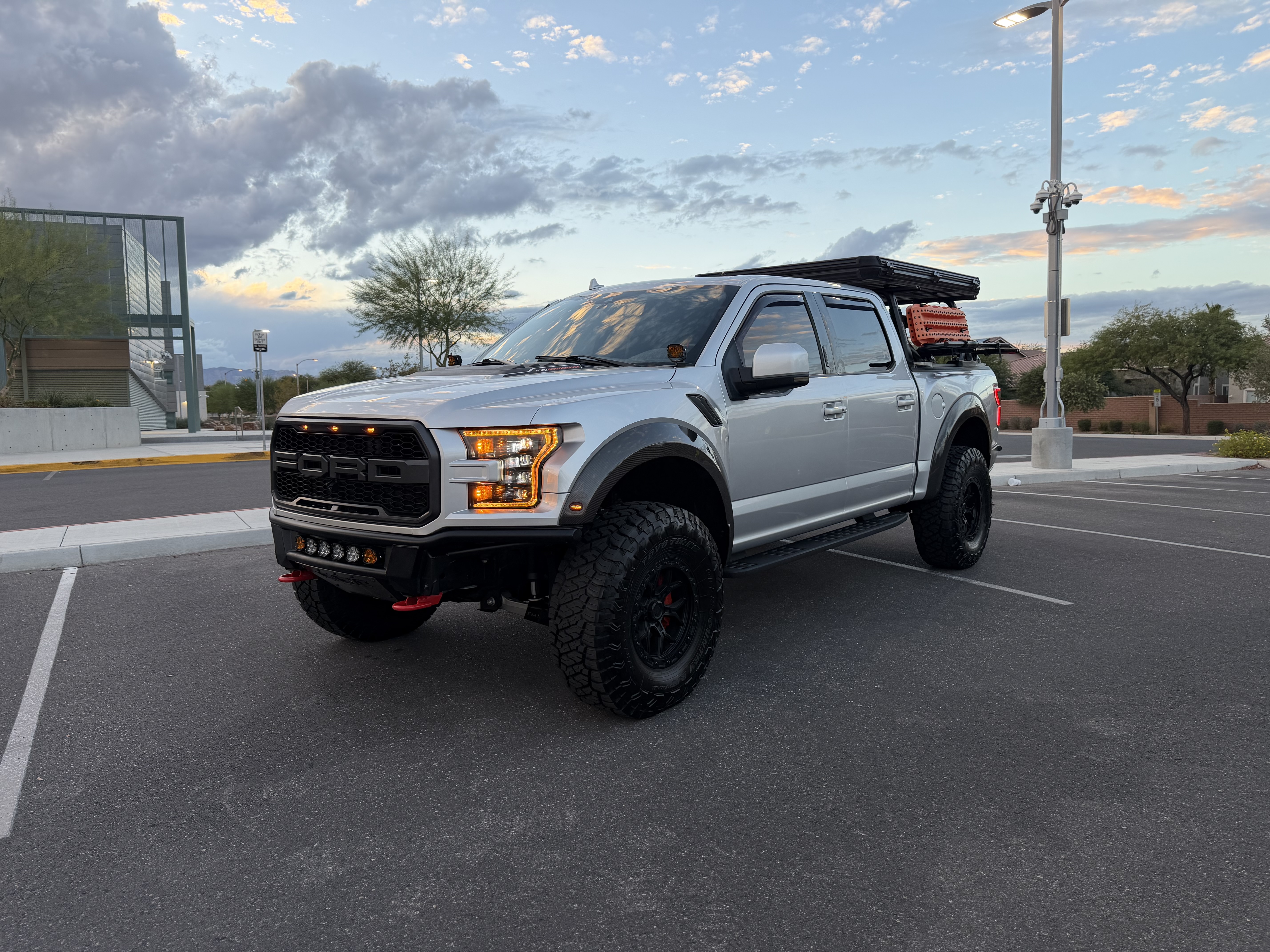 Used 2019 Ford F150 Raptor w/ Equipment Group 802A Luxury AWD/4WD image 12