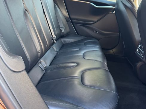 Used 2013 Tesla Model S Performance RWD image 10