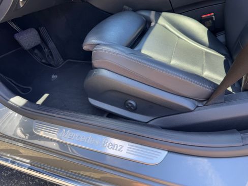 Used 2019 Mercedes-Benz C 300 Sedan image 13