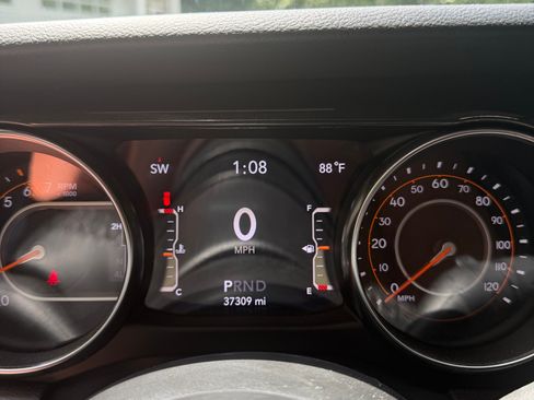 Used 2022 Jeep Wrangler Unlimited Sport AWD/4WD image 12