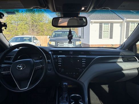 Used 2018 Toyota Camry XSE w/ Audio Package image 11