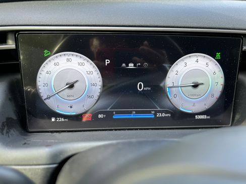 Used 2023 Hyundai Santa Cruz SEL Premium image 14