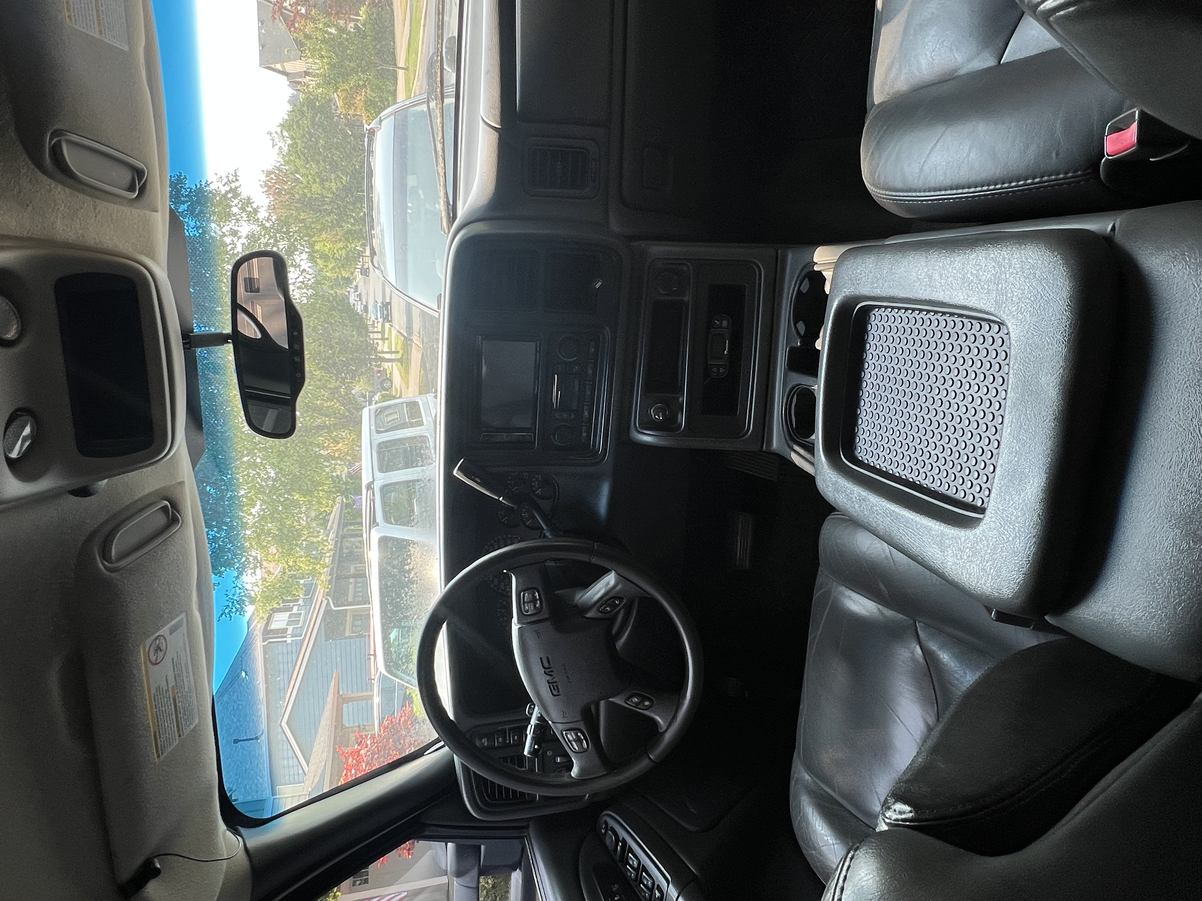 Used 2005 GMC Sierra 2500 SLT AWD/4WD image 13