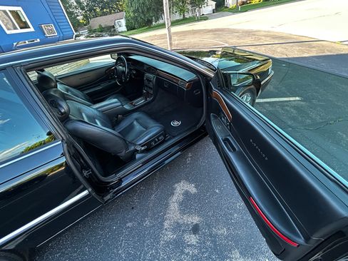 Used 1998 Cadillac Eldorado Touring w/ Safety/Security Pkg FWD image 9