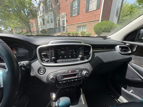 Used 2020 Kia Sorento EX AWD/4WD image 12