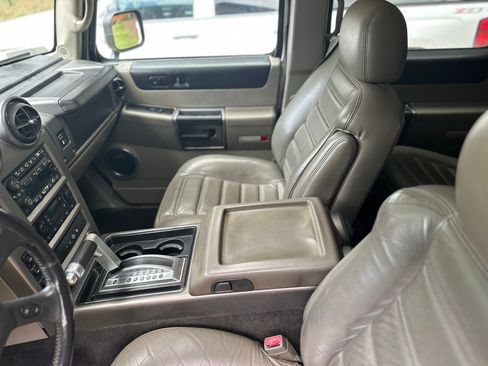 Used 2003 HUMMER H2 Luxury w/ Preferred Equipment Group image 5
