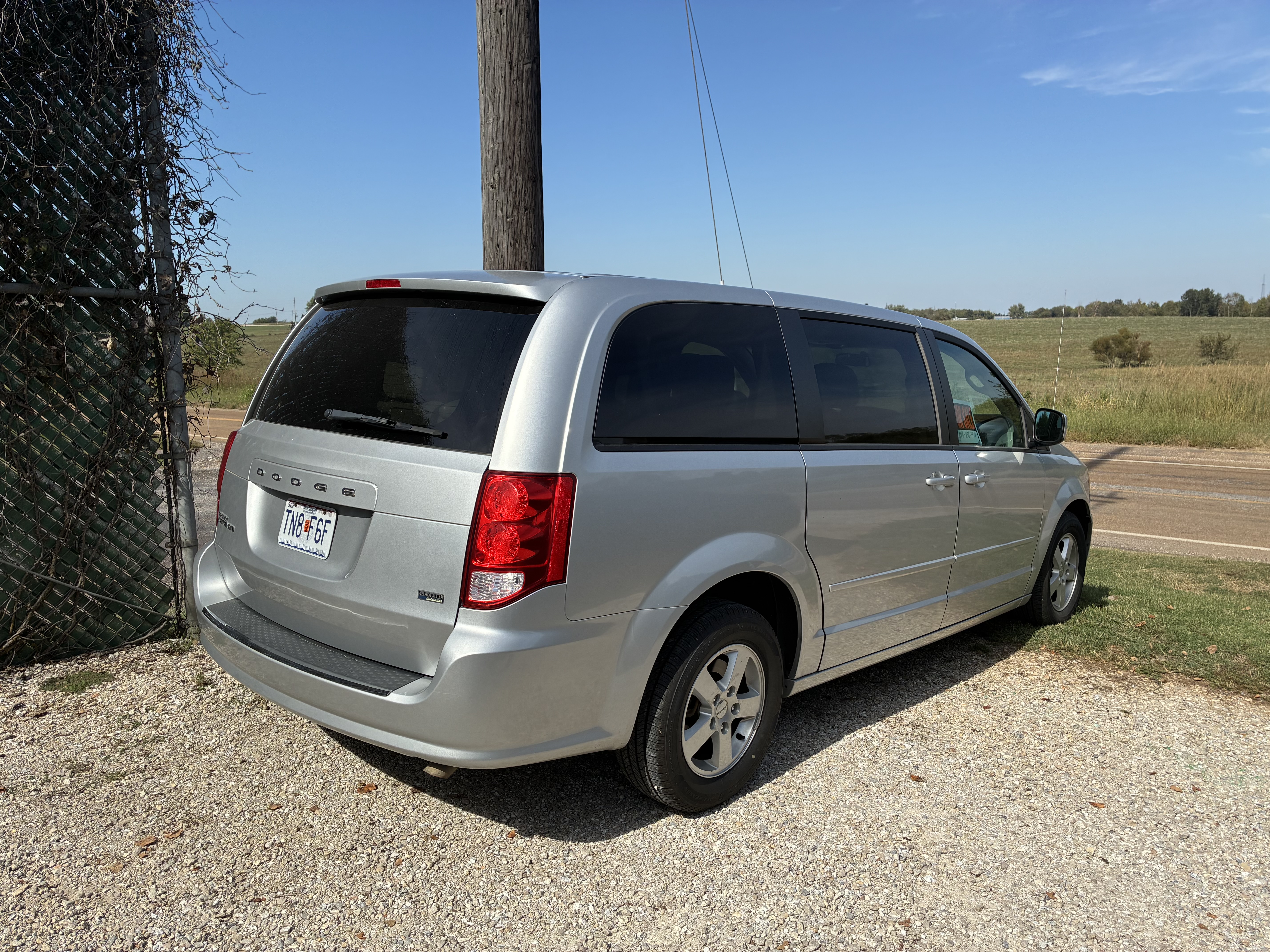 Used 2012 Dodge Grand Caravan SXT FWD image 12