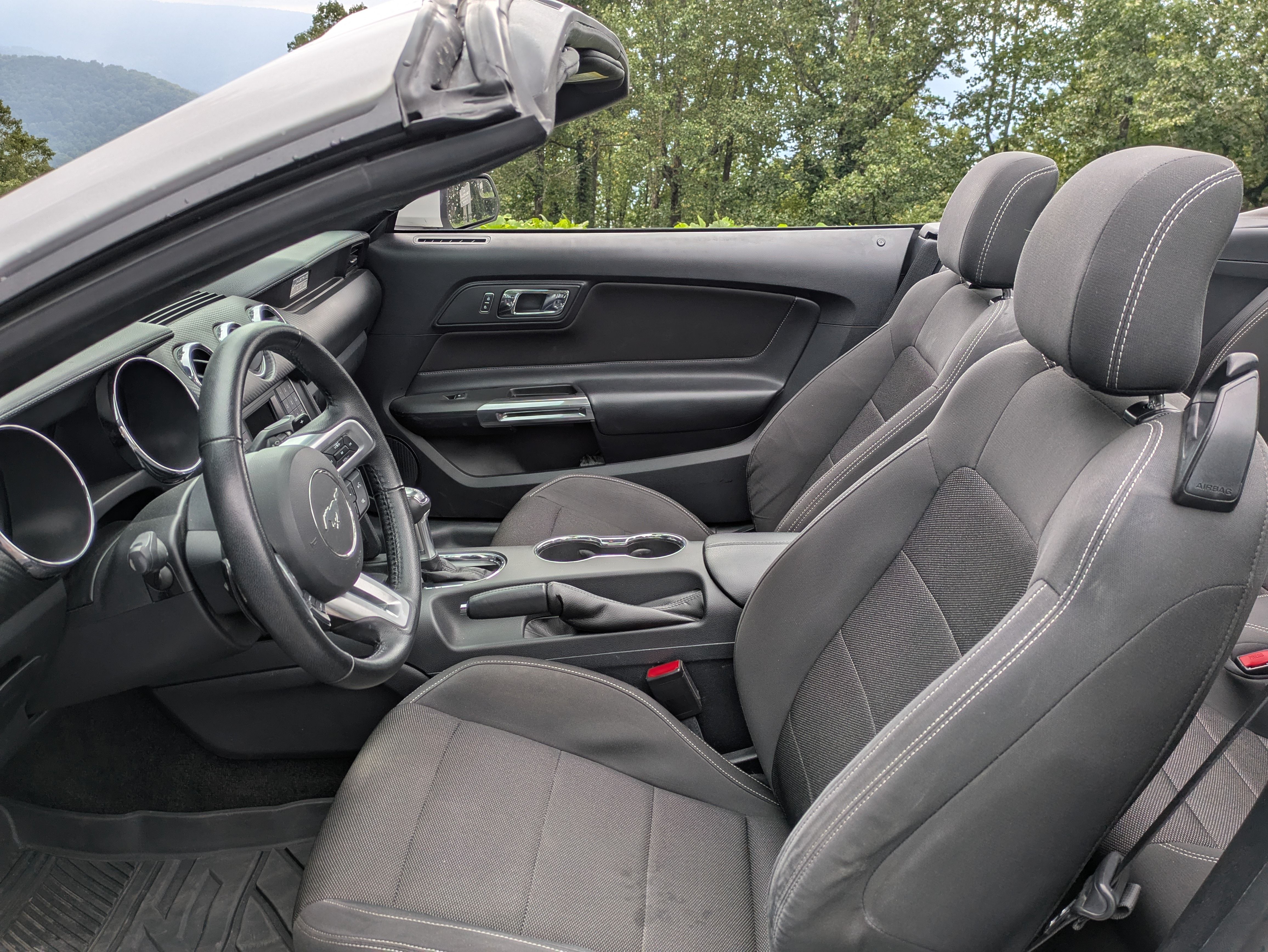 Used 2015 Ford Mustang Convertible w/ Equipment Group 051A RWD image 23