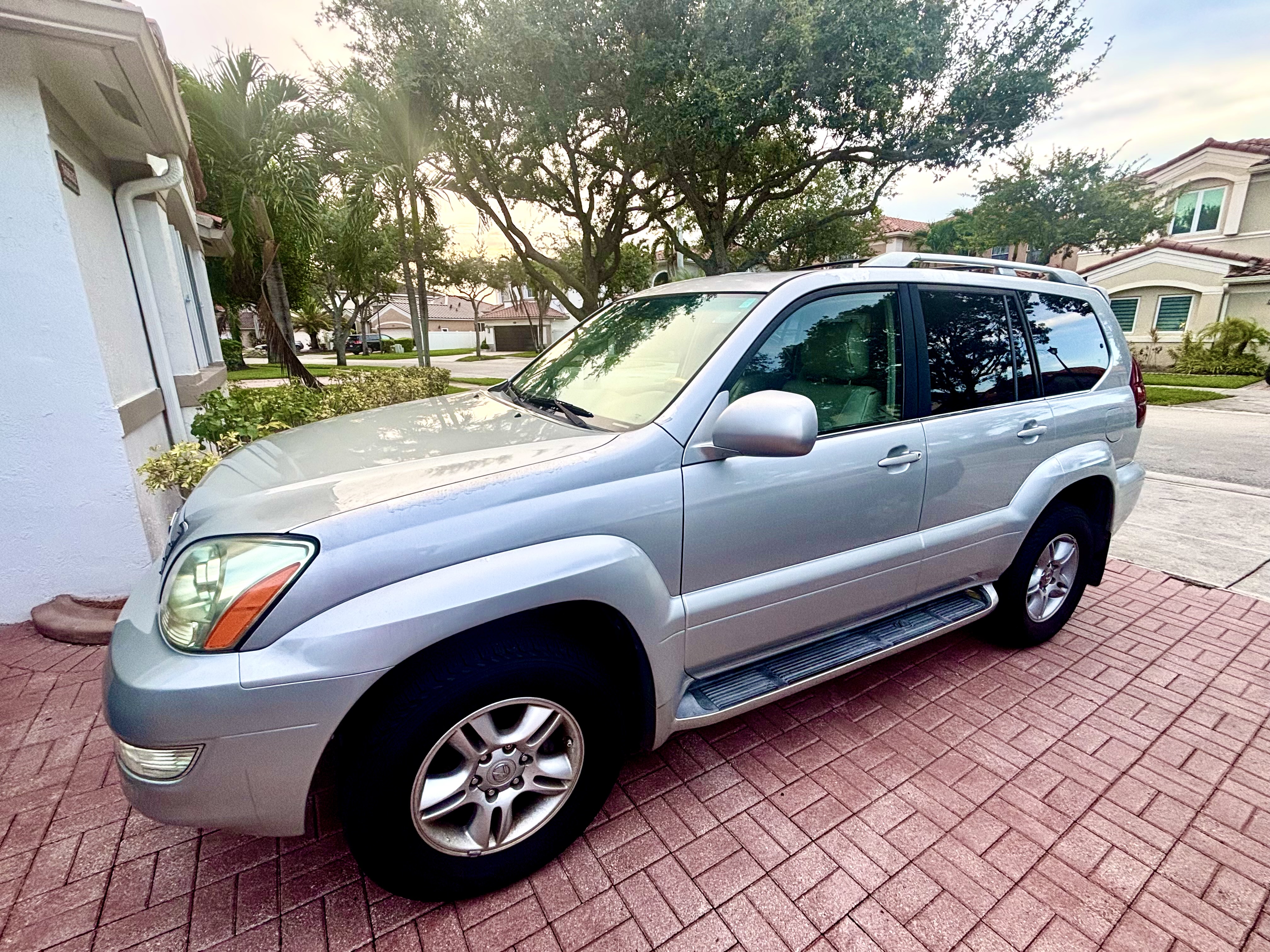 Used 2004 Lexus GX 470 AWD/4WD image 8