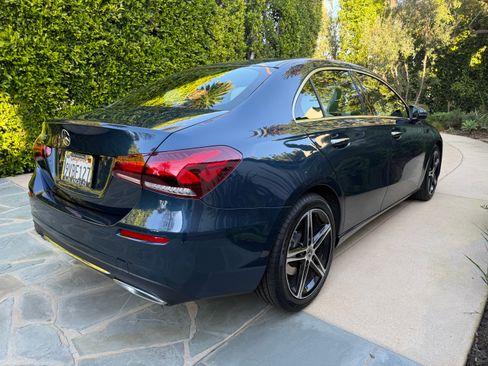 Used 2022 Mercedes-Benz A 220 image 5