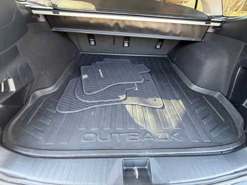 Used 2019 Subaru Outback 2.5i Premium image 22