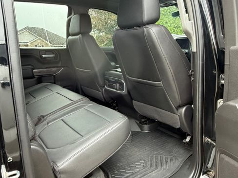 Used 2022 Chevrolet Silverado 1500 LTZ w/ LTZ Premium Package image 11