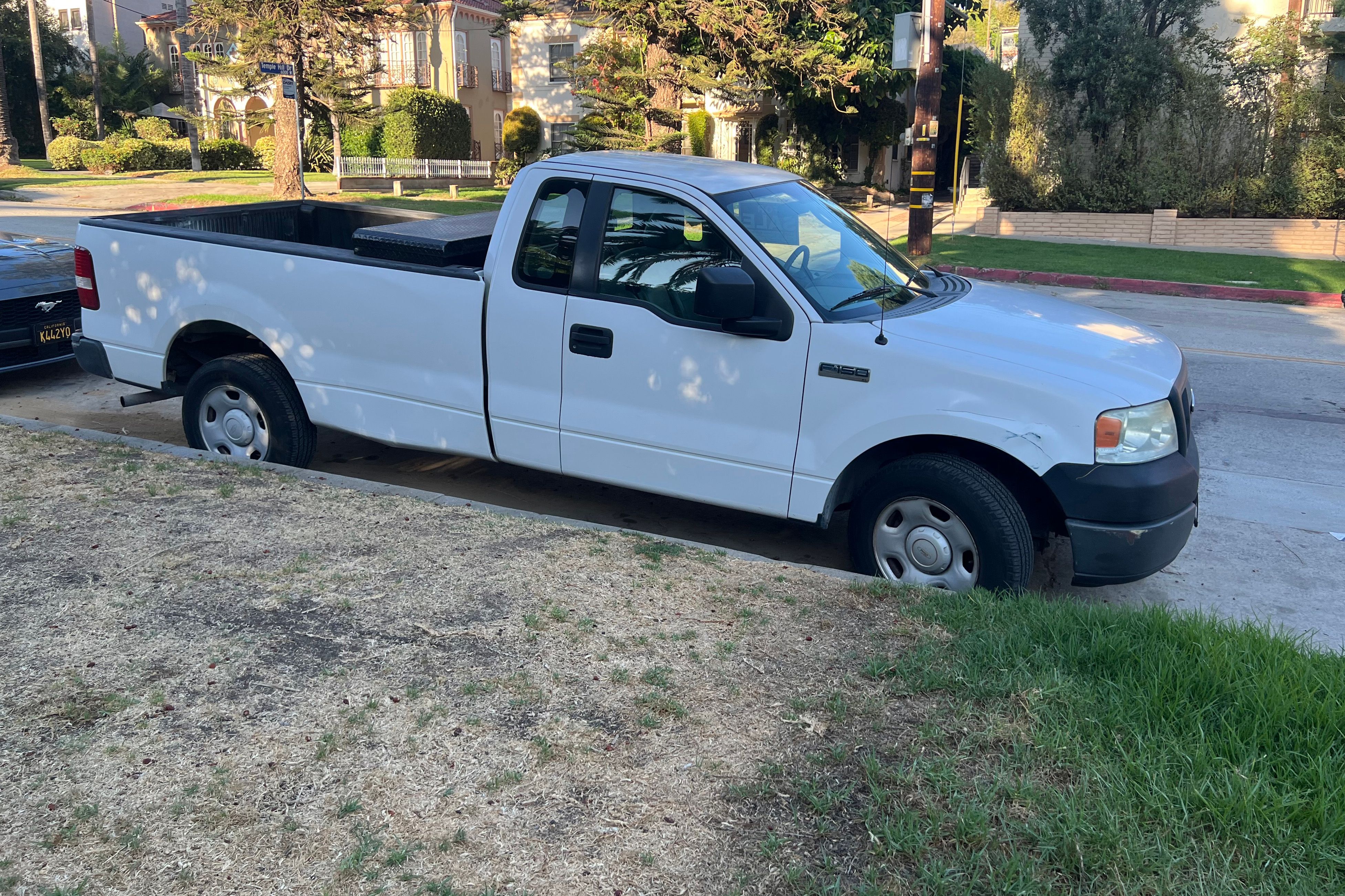 Used 2005 Ford F150 XL RWD image 4