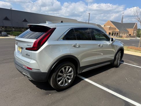 Used 2020 Cadillac XT4 Premium Luxury image 5