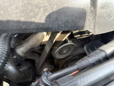 Used 2012 Porsche Cayenne S image 15