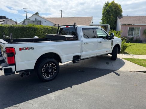 Used 2023 Ford F250 Platinum AWD/4WD image 6