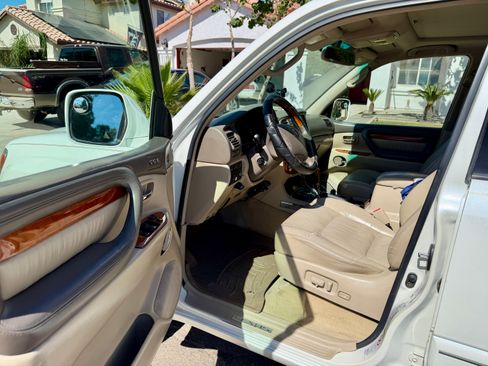 Used 2004 Lexus LX 470 4WD image 11