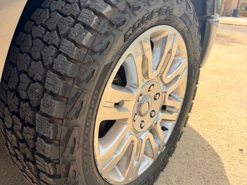 Used 2013 Ford F150 Platinum AWD/4WD image 14