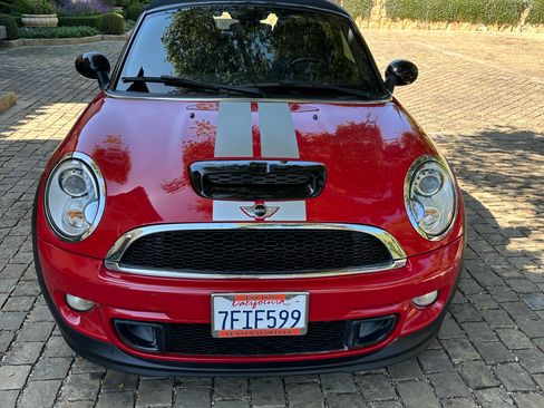 Used 2013 MINI Cooper Roadster S image 2
