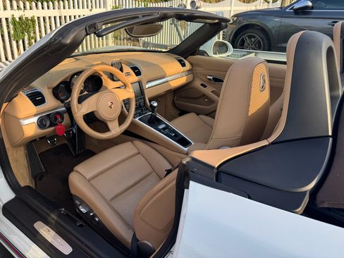 Used 2013 Porsche Boxster RWD image 10